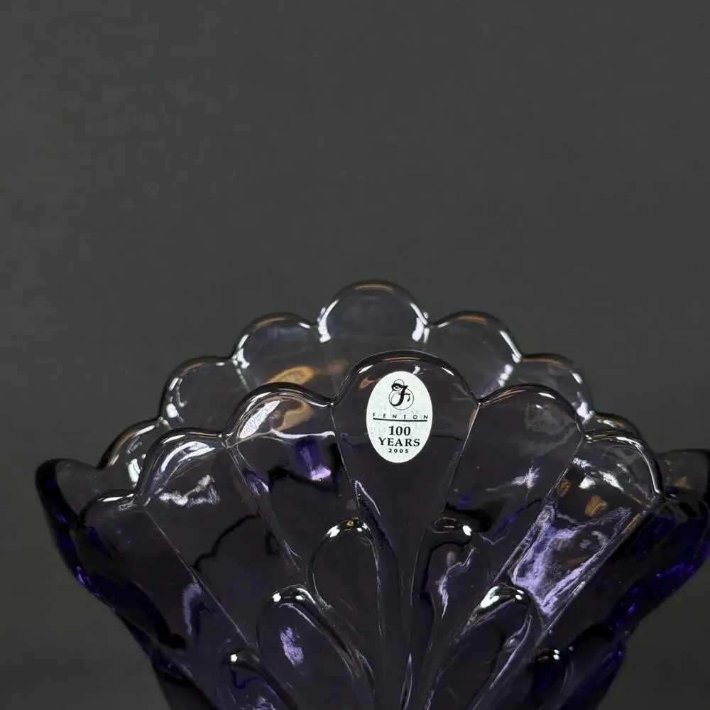 FENTON ART GLASS AMETHYST PURPLE SCALLOPED EDGE VASE 8